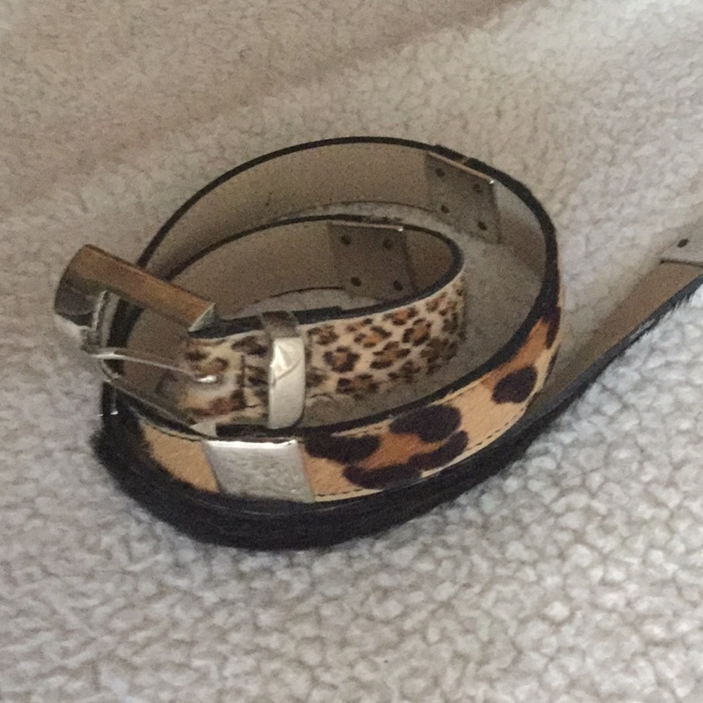 ****SOLD*****Ladies Leatherock Animal Print Belt
